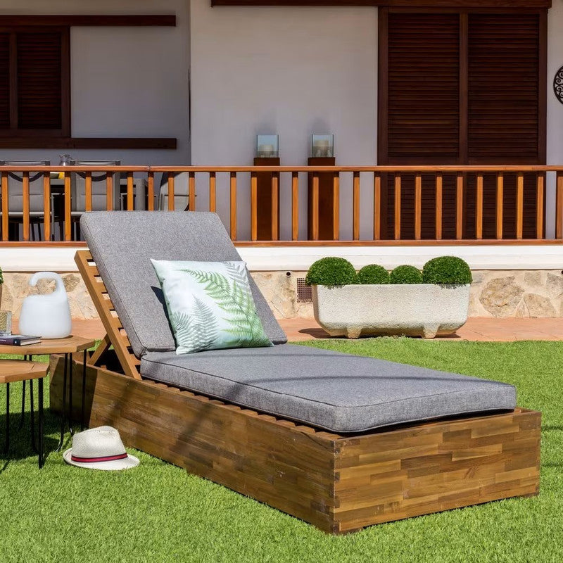 Brown Acacia Garden Lounger for Terrace and Outdoor